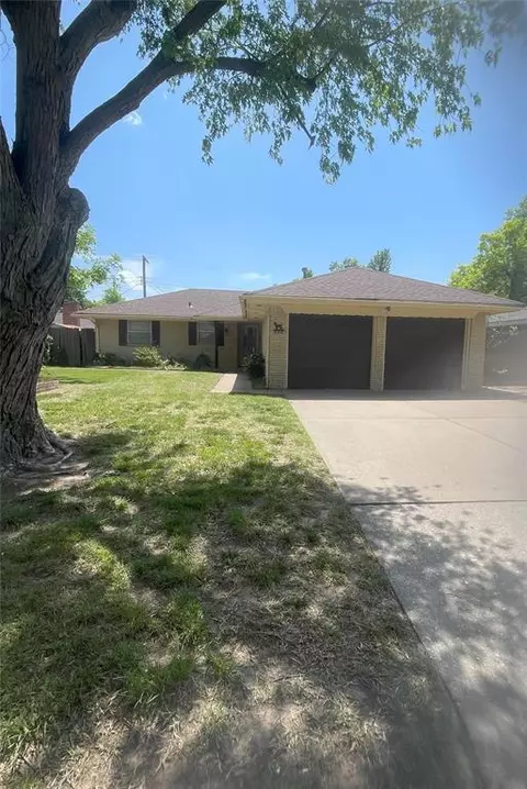 428 SW 63rd Pl, Oklahoma City, OK 73139