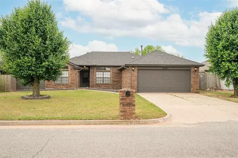 1129 Sennybridge Dr, Yukon, OK 73099
