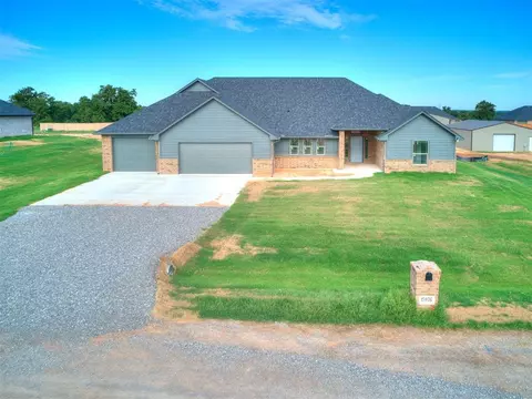 15976 Pecan Rd, Mcloud, OK 74851 photo 2