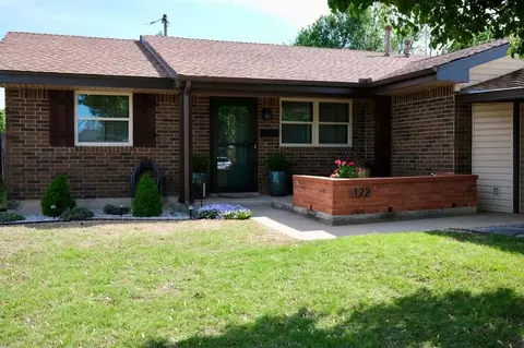 122 E Beech Ave, Yukon, OK 73099