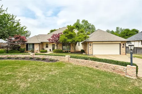 1505 Eagle Dr, Edmond, OK 73034 photo 2