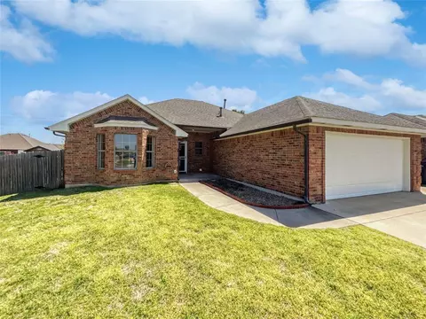 16400 Vicki Dr, Oklahoma City, OK 73170