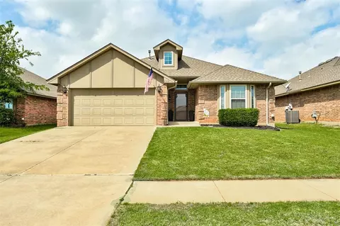2312 Spoonwood Rd, Norman, OK 73071