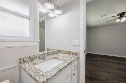607 E 27th St, Edmond, OK 73013 photo 32