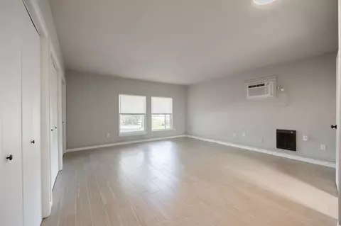 607 E 27th St, Edmond, OK 73013 photo 36