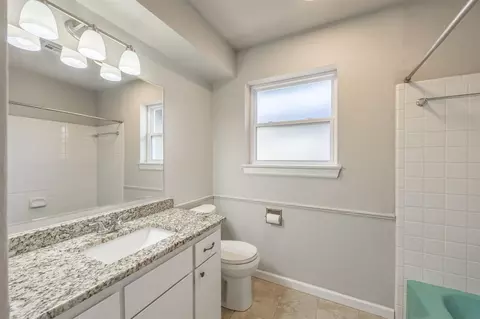 607 E 27th St, Edmond, OK 73013 photo 23