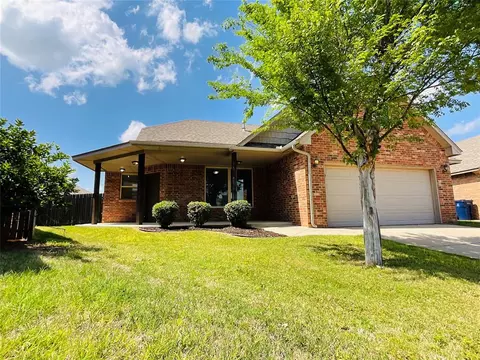2325 Chase Way, Yukon, OK 73099