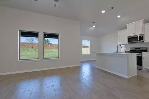 13129 NE 9th St, Choctaw, OK 73020