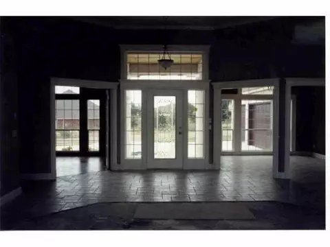 2633 Ashecroft Dr, Edmond, OK 73034 photo 2