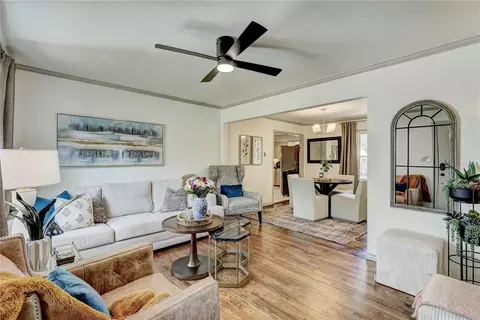 105 E 11th St, Edmond, OK 73034 photo 7