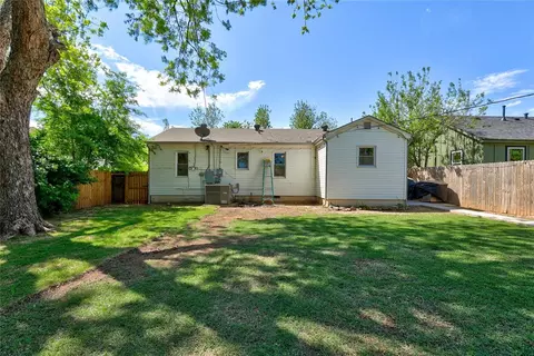 105 E 11th St, Edmond, OK 73034 photo 44