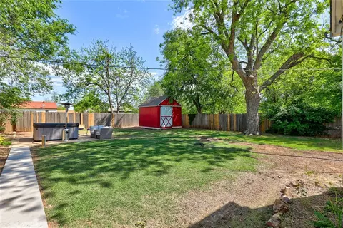105 E 11th St, Edmond, OK 73034 photo 40