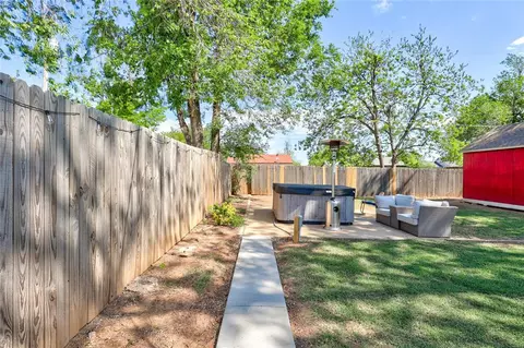 105 E 11th St, Edmond, OK 73034 photo 41