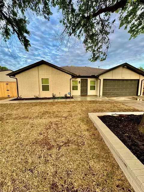 8712 N Mcmillan Ave, Oklahoma City, OK 73132