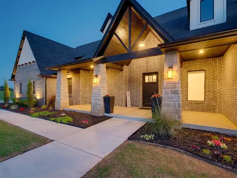 7300 Painted Sky Dr, Edmond, OK 73034