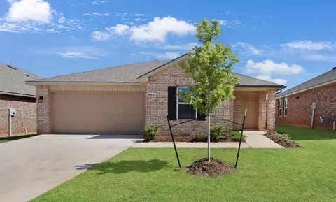 10513 SW 41st St, Mustang, OK 73064