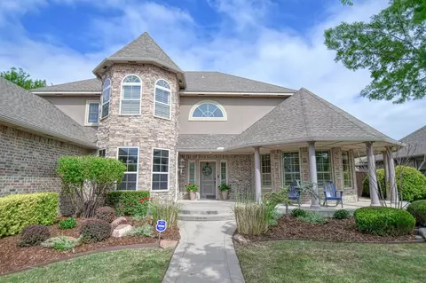 2703 Laurel Dr, Norman, OK 73072