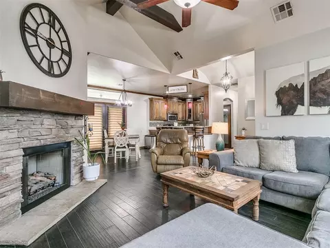 11749 SW 18th St, Yukon, OK 73099 photo 9