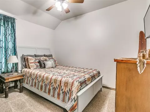 11749 SW 18th St, Yukon, OK 73099 photo 27