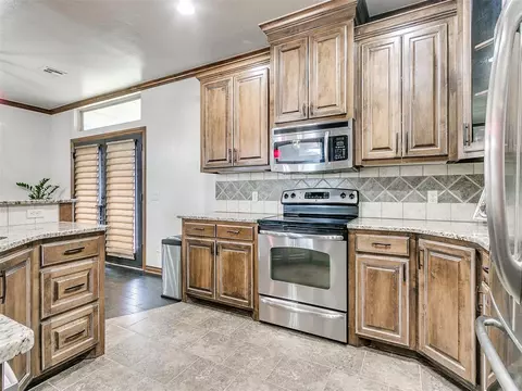 11749 SW 18th St, Yukon, OK 73099 photo 20