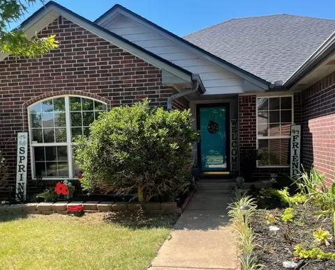 8204 NW 84th St, Oklahoma City, OK 73132
