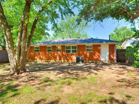 215 Stanton Dr, Norman, OK 73071 photo 7
