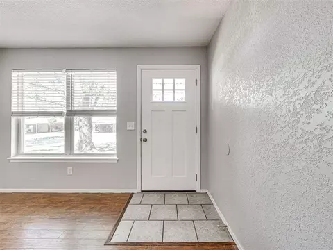 215 Stanton Dr, Norman, OK 73071 photo 9