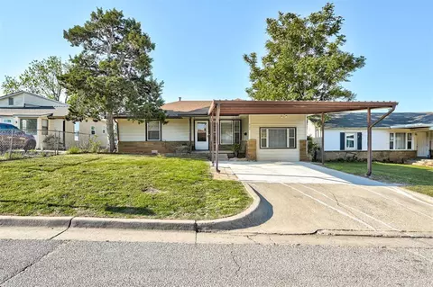 2124 SW 49th St, Oklahoma City, OK 73119