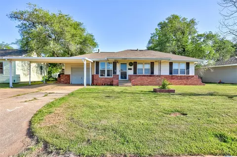 1204 Mark St, Shawnee, OK 74801