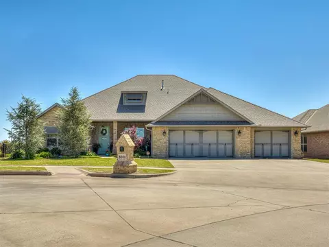 8000 NW 67th Pl, Warr Acres, OK 73132