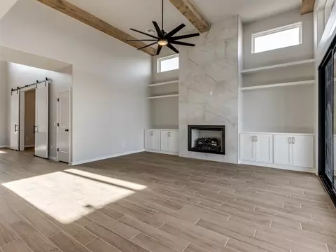 Living - 1929 Lago Dr, Moore, OK 73160 photo 1 of 2