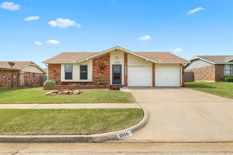 1816 SE 13th St, Moore, OK 73160