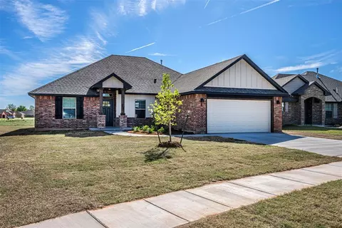 4525 Black Mesa Ln, Yukon, OK 73099