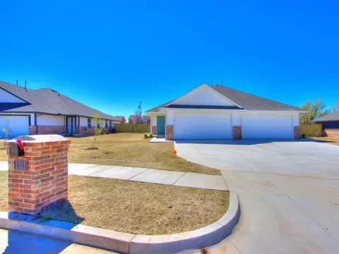 1501 N Pavy Pkwy, El Reno, OK 73036