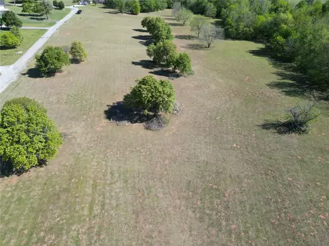 Walnut Drive, Tuttle, OK 73089 photo 2