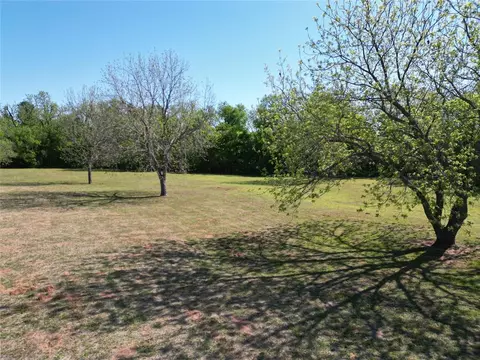 Walnut Drive, Tuttle, OK 73089 photo 4