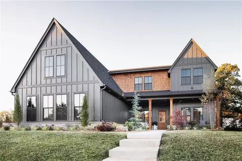 4916 Green Country Dr, Edmond, OK 73034