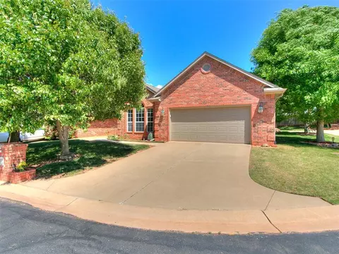 6508 NW 109th Pl, Oklahoma City, OK 73162