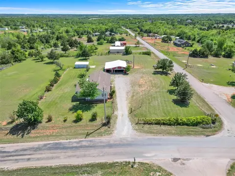2245 E Sooner Rd, Blanchard, OK 73010