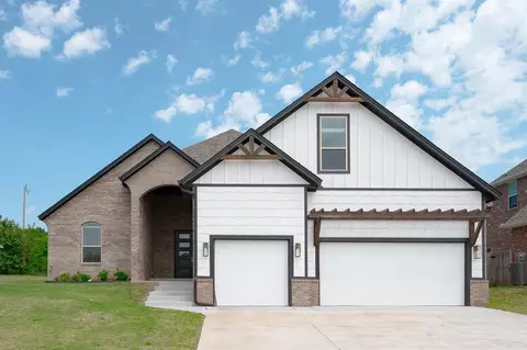 731 Siena Springs Dr, Norman, OK 73071