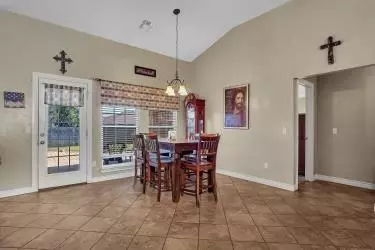 1812 Foxtail Cir, Altus, OK 73521 photo 9