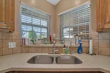 1812 Foxtail Cir, Altus, OK 73521 photo 13