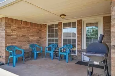 1812 Foxtail Cir, Altus, OK 73521 photo 31
