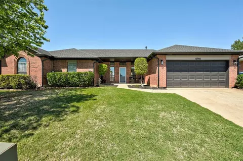 16905 Valley Ln, Edmond, OK 73012