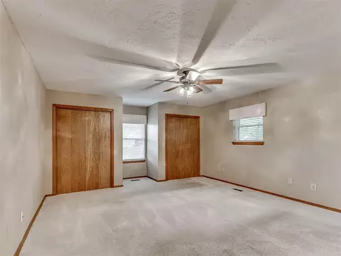 921 E 10th St, Edmond, OK 73034 photo 28