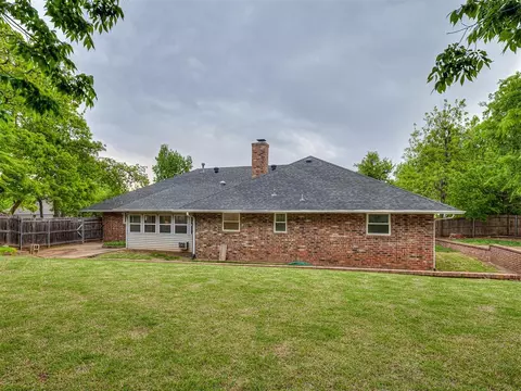 921 E 10th St, Edmond, OK 73034 photo 48