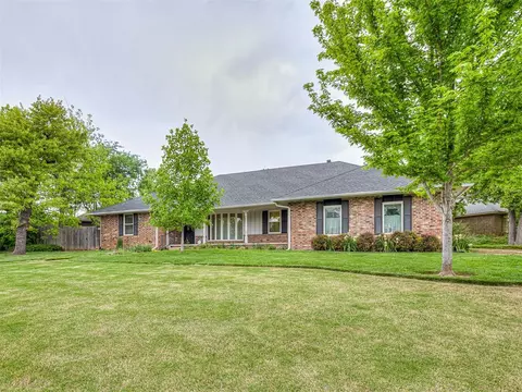 921 E 10th St, Edmond, OK 73034 photo 4