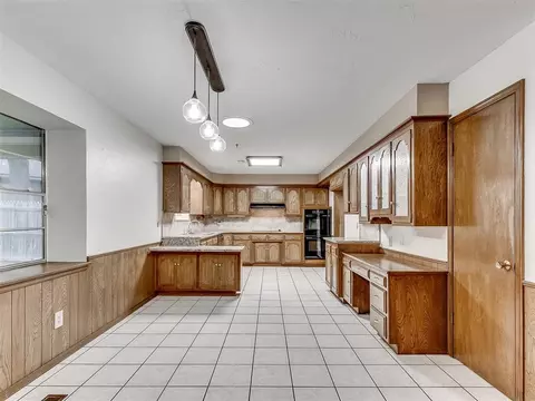 921 E 10th St, Edmond, OK 73034 photo 16