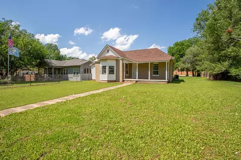 311 W Adams St, Purcell, OK 73080 photo 2