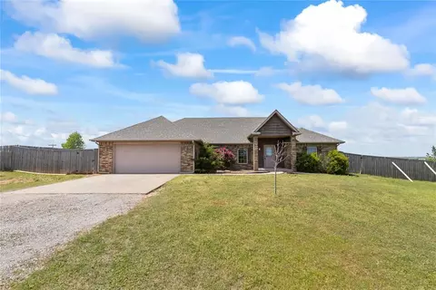 4863 S County Line Ave, Blanchard, OK 73010
